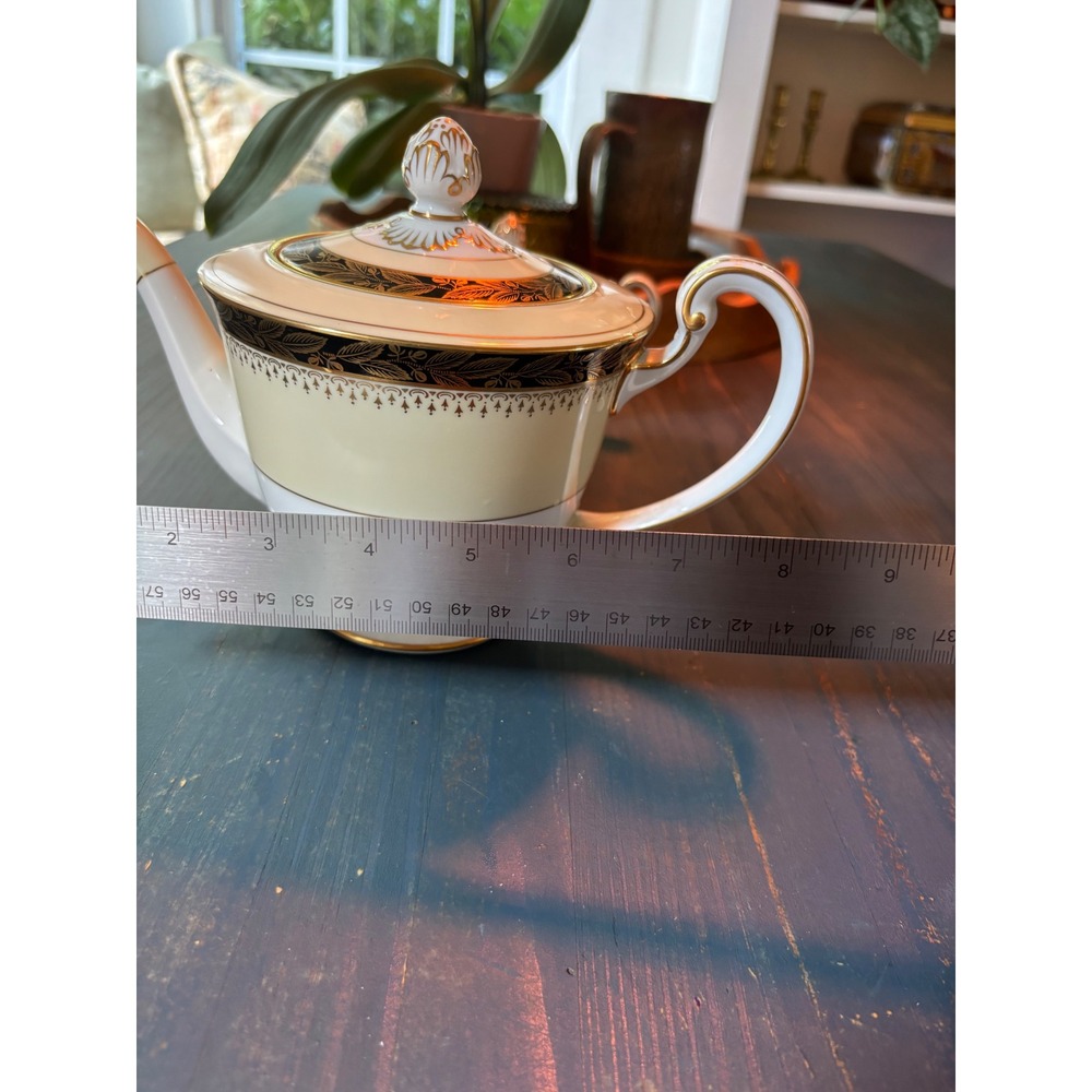 Noritake China Teapot Japan Cream Navy Blue Gold Laurel Leaf Gilt Trim Vintage - Picture 12 of 12